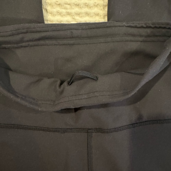 Lululemon Wunder Train Leggings 23” - Picture 7 of 8